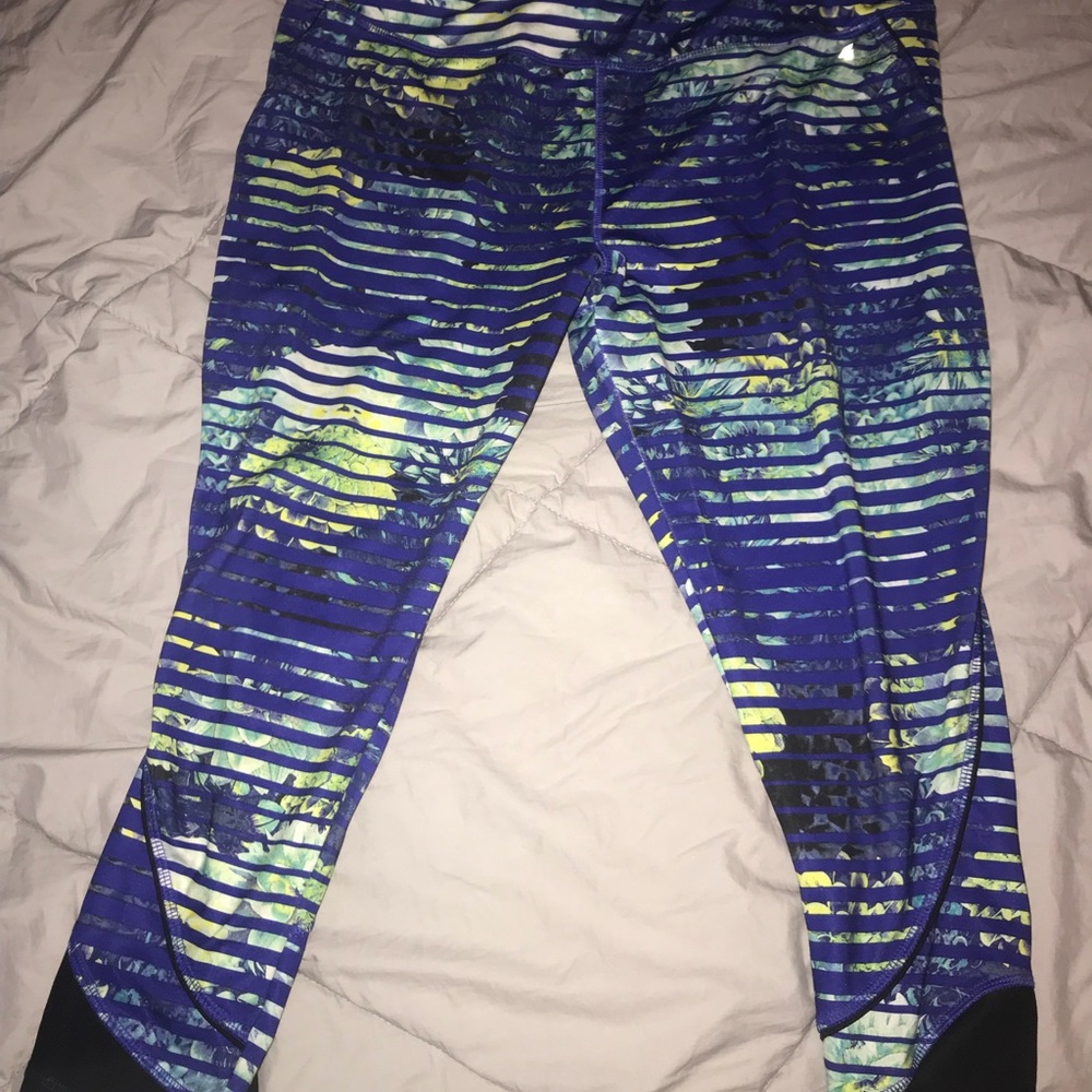 LEGGINGS
